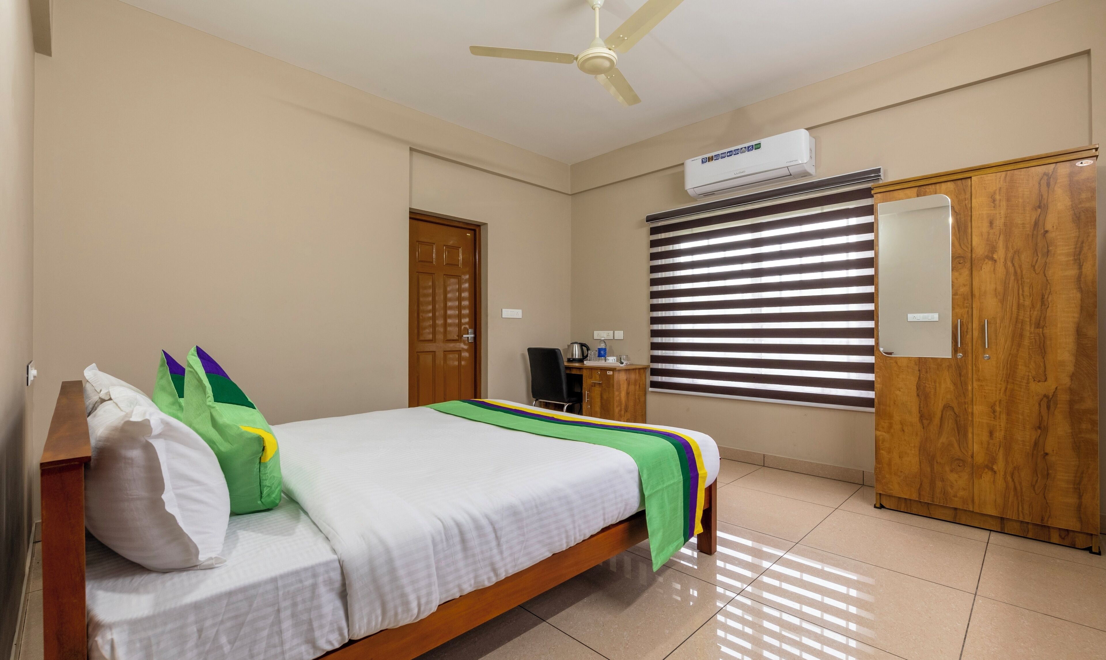 premium double room | desk, iron/ironing board