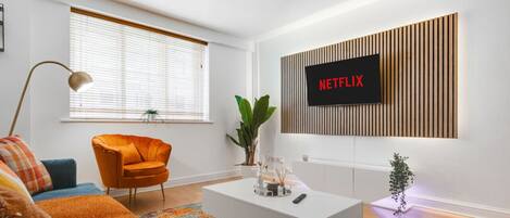 Smart TV, stereo, offices