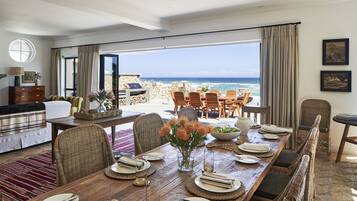 Villa | Beach/ocean view