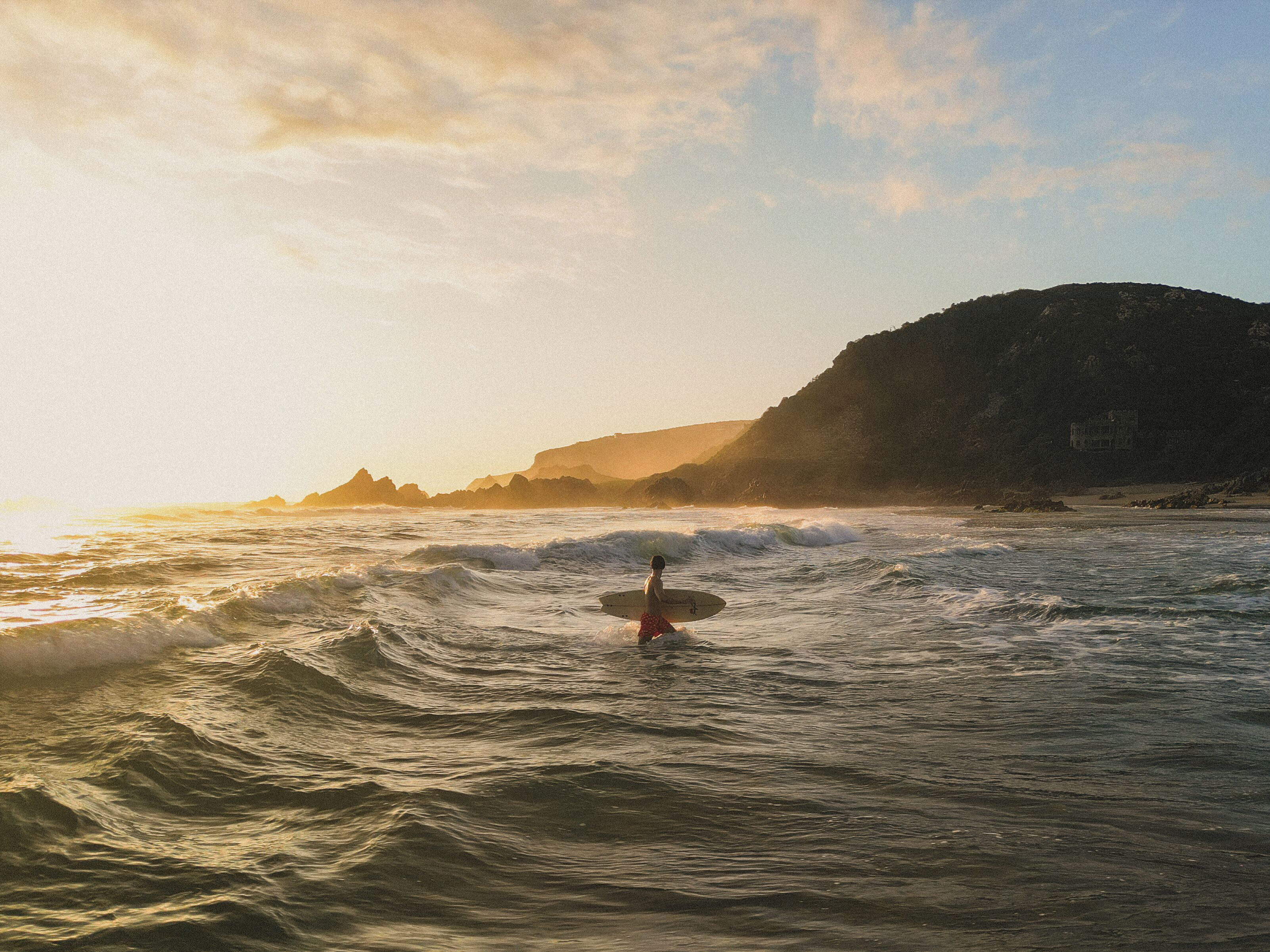 Surfing/bodyboarding