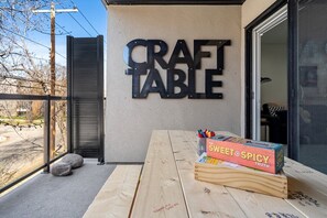 Outdoor dining - Bright & Bold 4BDRM Modern Retreat (Calgary)