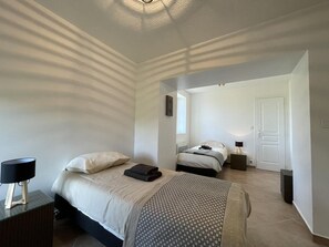 3 dormitorios, wifi gratis, ropa de cama