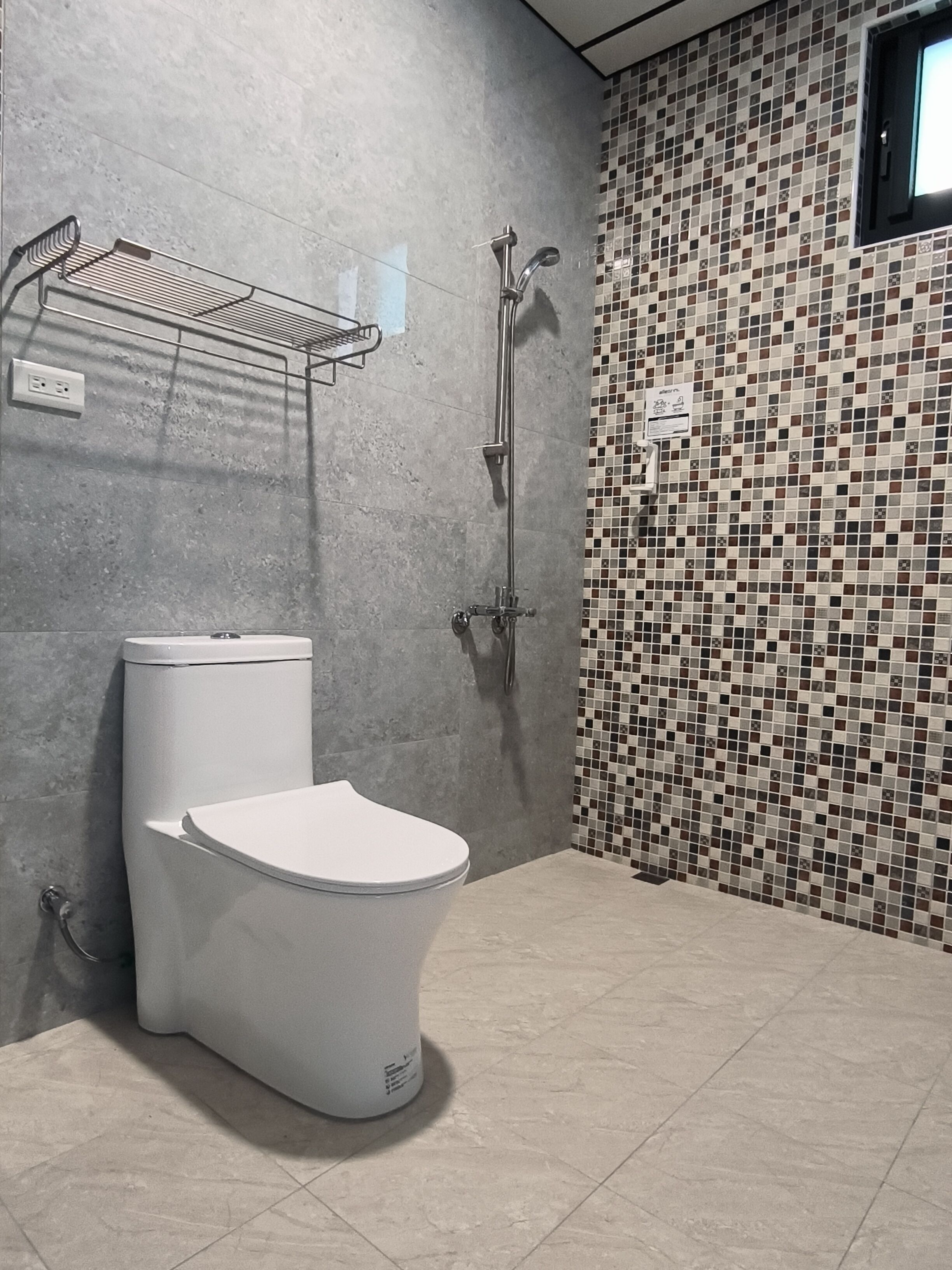 Classic Double Room | Bathroom | Hair dryer, slippers