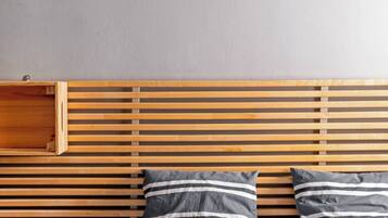 2 slaapkamers, een strijkplank/strijkijzer, gratis wifi, beddengoed