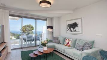 Een smart-tv en een kantoor