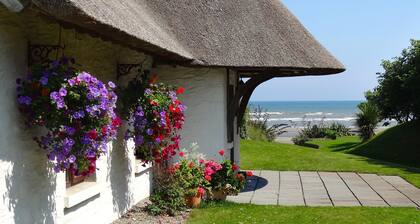 Thatcher's Rest Cottage
Winner 'Best beach holiday rental in Europe'.