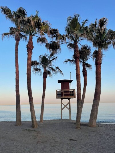 This condominium is a 1 bedroom(s), 1 bathrooms, located in Las Lagunas de Mijas, Andalucía.