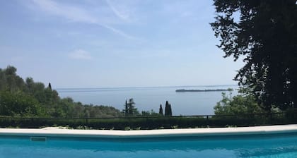 Idylle am Gardasee - Ferienwohnung Fasano - mit Traumhaften Seeblick