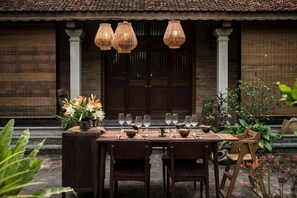 Restaurant - Nham Village Resort (Hoa Lu)