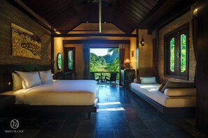 Rom House (King Bed) | Free minibar items, in-room safe, desk, laptop workspace - Nham Village Resort (Hoa Lu)