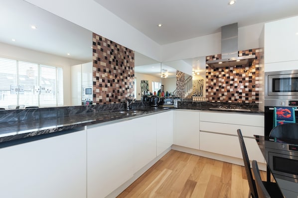 Fridge, oven, electric kettle, toaster