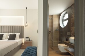 4 habitaciones, caja de seguridad en la habitación y escritorio 