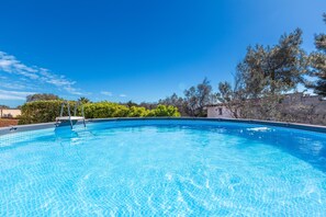 Außenpool (je nach Saison geöffnet)