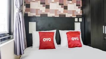 Deluxe-Doppelzimmer | Schreibtisch, laptopgeeigneter Arbeitsplatz, kostenloses WLAN