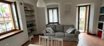 Vacation home IL GALLO - Lake view apartment with Jacuzzi