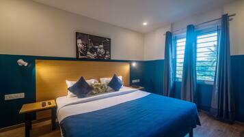 Standard Room | 1 bedroom, premium bedding, soundproofing, iron/ironing board