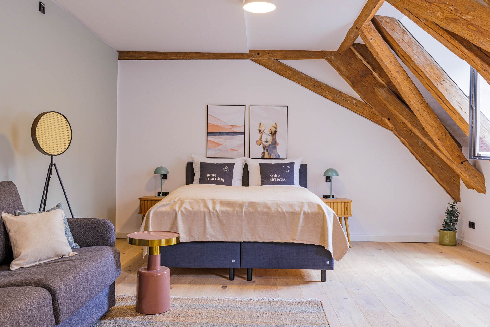 Suite with sofa bed | 1 bedroom, individually decorated, individually furnished, desk