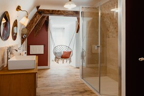 L'Abbaye | Biancheria da letto di alta qualità, cassaforte in camera