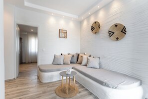 King Apartment with Garden View | 1 bedroom, Egyptian cotton sheets, premium bedding, down comforters - Naxian Serenity Suites  (Naxos)