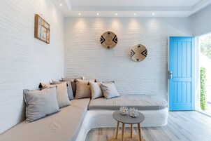 King Apartment with Garden View | Vistas al jardín