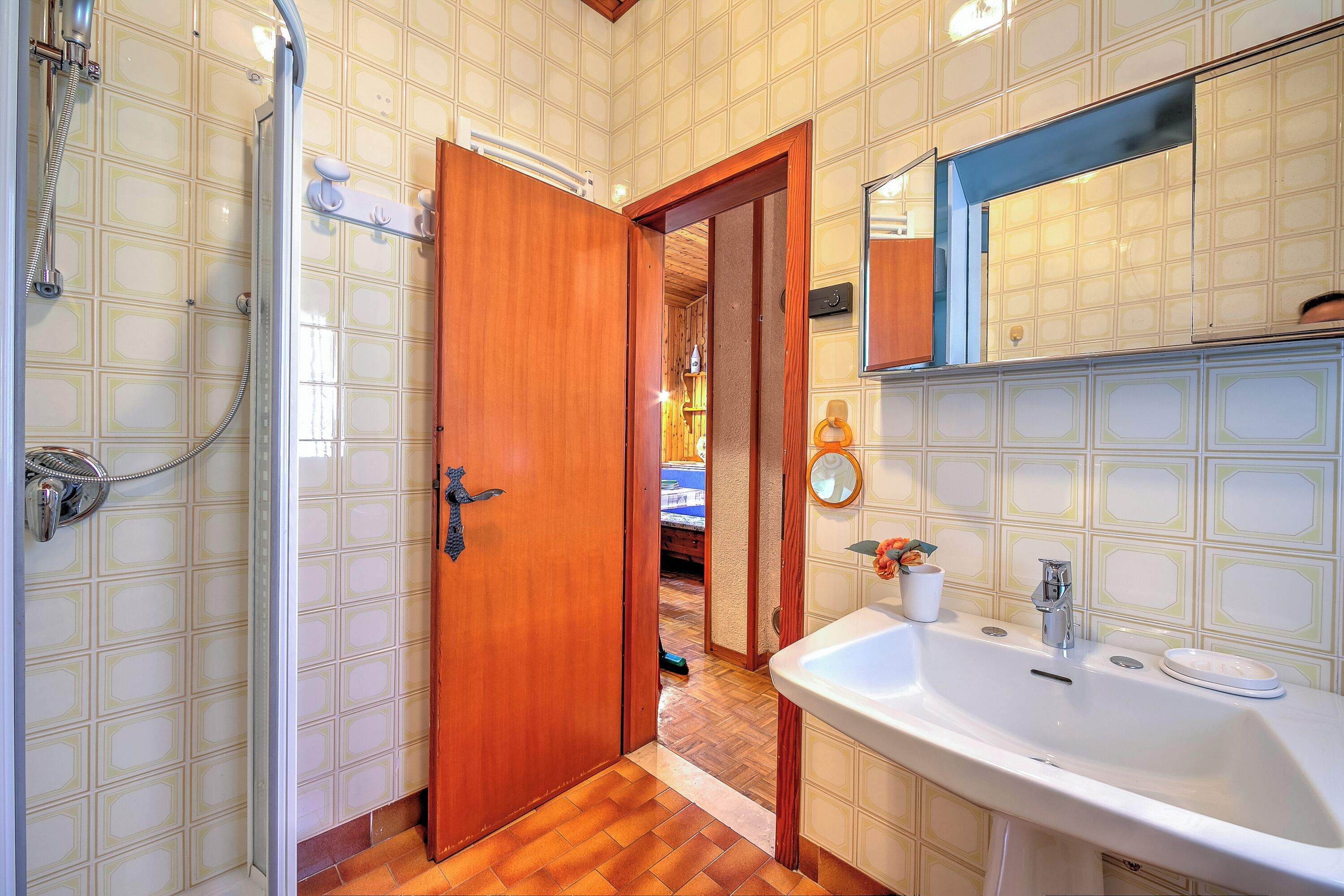 Standard Studio, Mountain View, Lakeside (Casa Gioiosa) | Bathroom | Shower, bidet, towels, soap