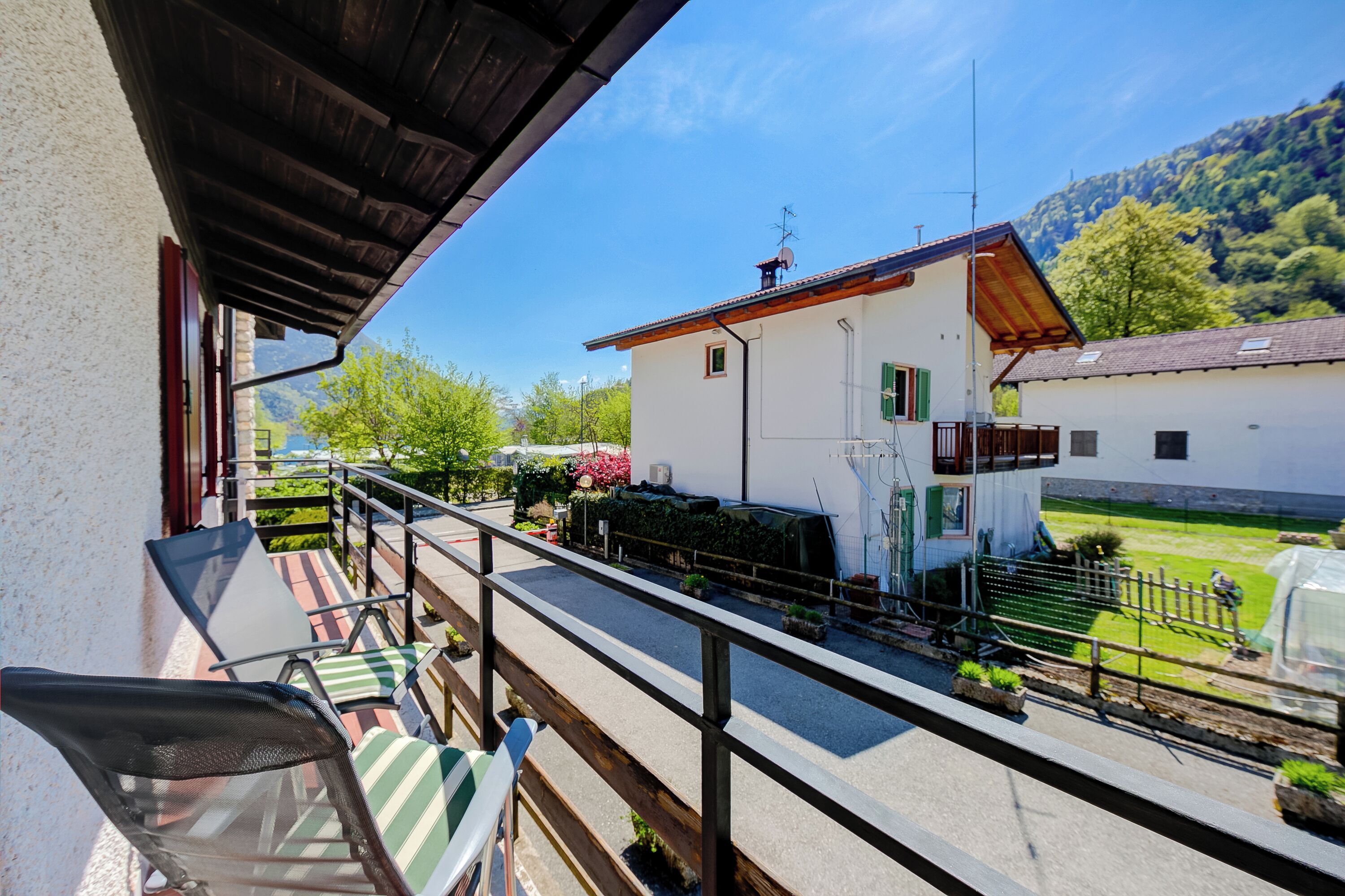 Standard Studio, Mountain View, Lakeside (Casa Gioiosa) | Property grounds