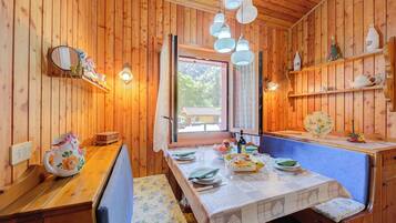 Standard Studio, Mountain View, Lakeside (Casa Gioiosa) | Dining