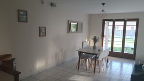 Dining - Maison de Vacances Familiale Dans le Bassin D'arcachon (La Teste-de-Buch)