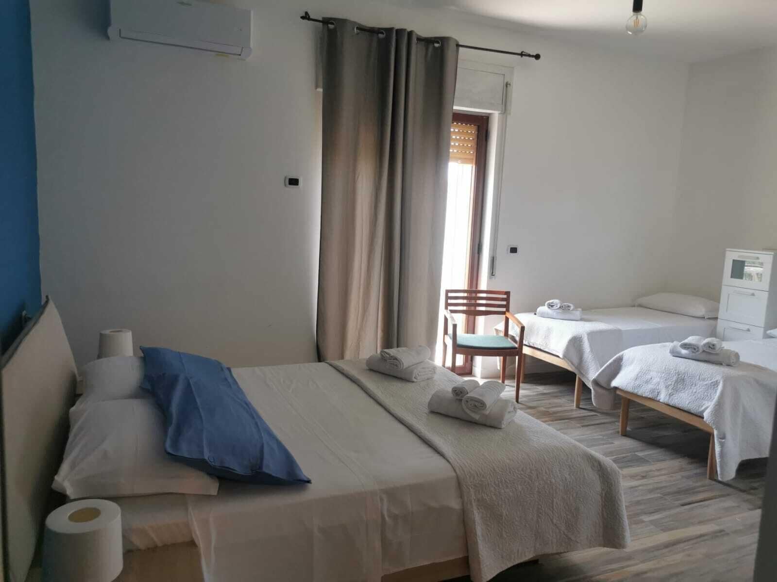 经典四人房 | 加厚床垫、旅行婴儿床、免费 WiFi