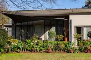 Front of property - Glen Maine Guest House (Pretoria)