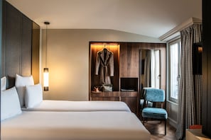 Quarto casal superior | 1 quarto, roupas de cama premium, cofres nos quartos, cortinas blackout