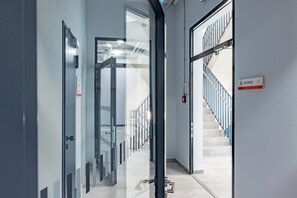 Interior - Candlewood Suites Berlin Airport by IHG (Schoenefeld)