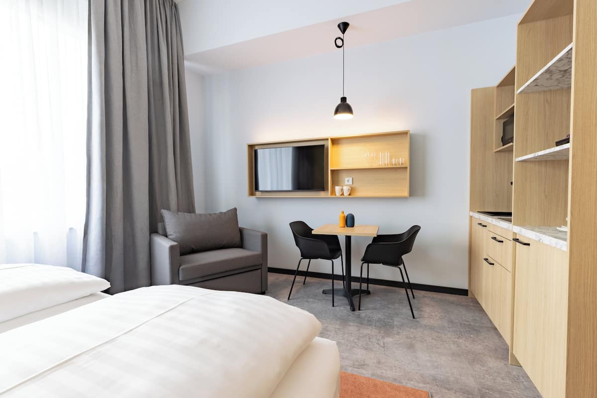 Studio, Mehrere Betten | 1 Schlafzimmer, Zimmersafe, Bügeleisen/Bügelbrett, kostenlose Babybetten