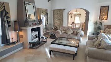 55-inch LCD TV with satellite channels, TV, Netflix