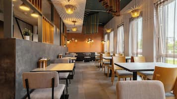 Tägliches Frühstücksbuffet gegen Gebühr