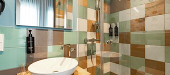 Holiday Inn - the niu, Pax Berlin Airport by IHG