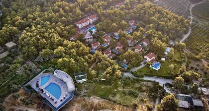 Pine Villas & Apartments Kusadasi