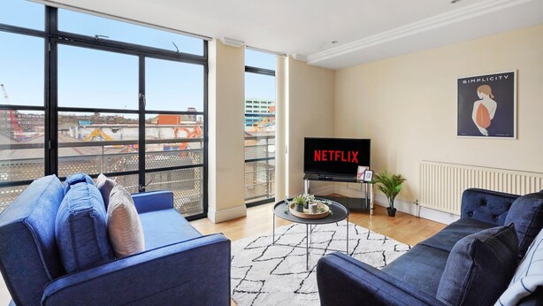 Unclassified image, 1 of 16, button - Spacious and peaceful London flat (Brentford)
