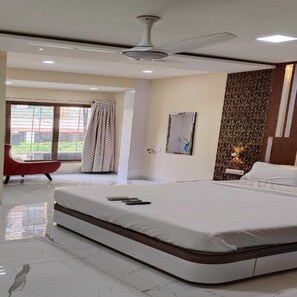 Luxury Villa | 2 bedrooms, free WiFi, bed sheets - The Diplomat Villa (Mumbai)