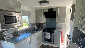Apartment | Private kitchen - 3 Bedroom Caravan - Golden Palm Resort (Skegness)