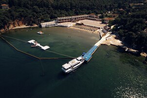 Private beach, free beach shuttle, beach bar