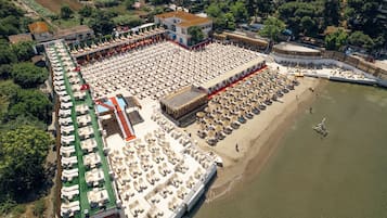 Plage privée, navette gratuite vers la plage, bar de plage