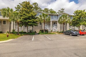 Exterior - 4 bed/3.5 baths - Wonderful Demere Landing townhome (St. Simons Island)
