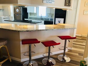 Fridge, microwave, oven, stovetop - 463 Oceanside Drive - 3 Bedroom - 2 Baths (Surfside Beach)