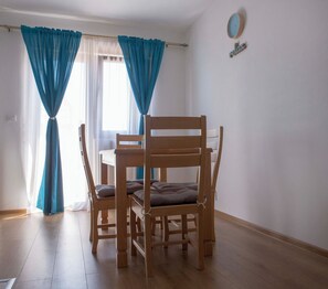 Design Apartment | In-room dining - Casa Del Durmitor (Moticki Gaj)