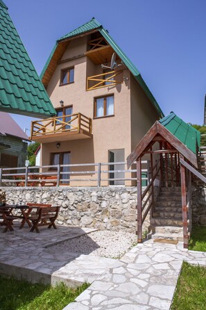 Front of property - Casa Del Durmitor (Moticki Gaj)