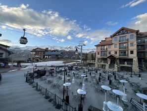 Outdoor dining - Blue Mesa 2 | TRUE Ski In/Out + Rooftop Hot Tub Access 3Bd, 3Ba Sleeps 8-10 (Telluride)