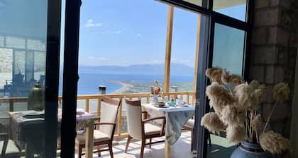 Assos Karadut Taş Otel
