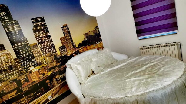 Apartment | 2 bedrooms, WiFi (free), bed sheets - Stunning 2-bed Apartment in Sarajevo (Sarajevo)