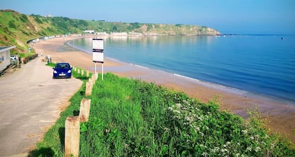 Luxury 5 bedroom holiday home in an idylic seaside town in the Llyn Peninsula